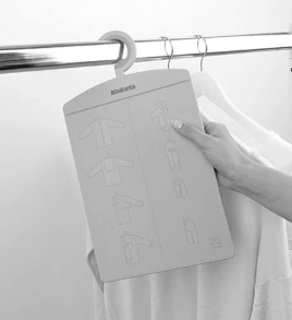 folding board for keeping clothes flat